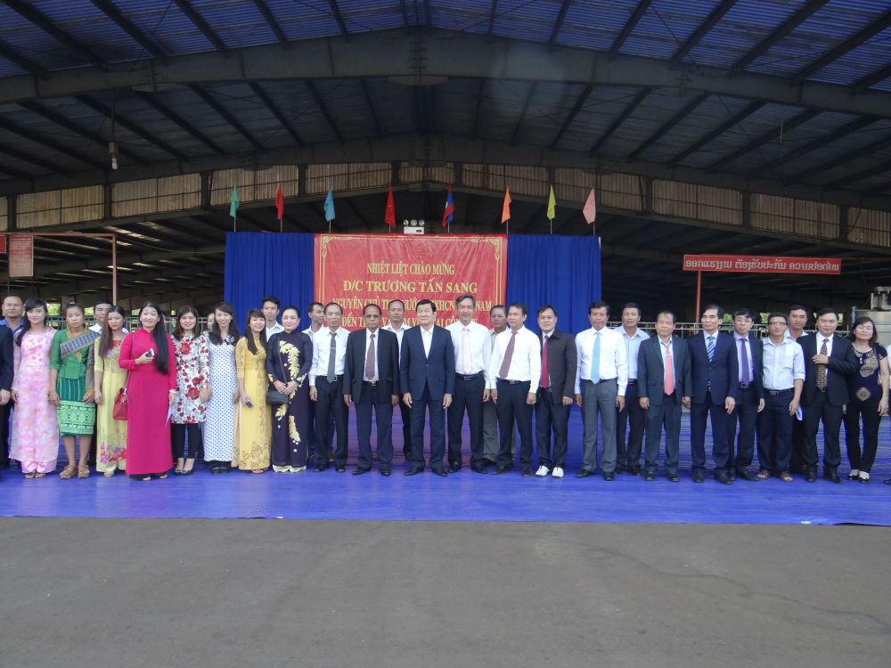 Đầu xuân năm mới Nguyên Chủ tịch nước Trương Tấn Sang đến thăm Công ty